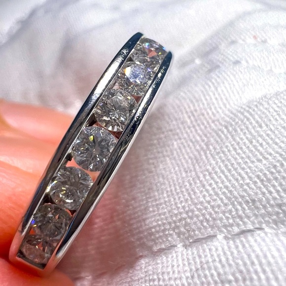 Zales 1 CT. T.W Diamond Channel Band/ 14K White Gold✨ - Picture 4 of 9